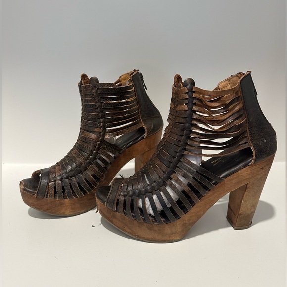Sbicca Vintage Collection Yani Huarache Leather Heels - Picture 2 of 7